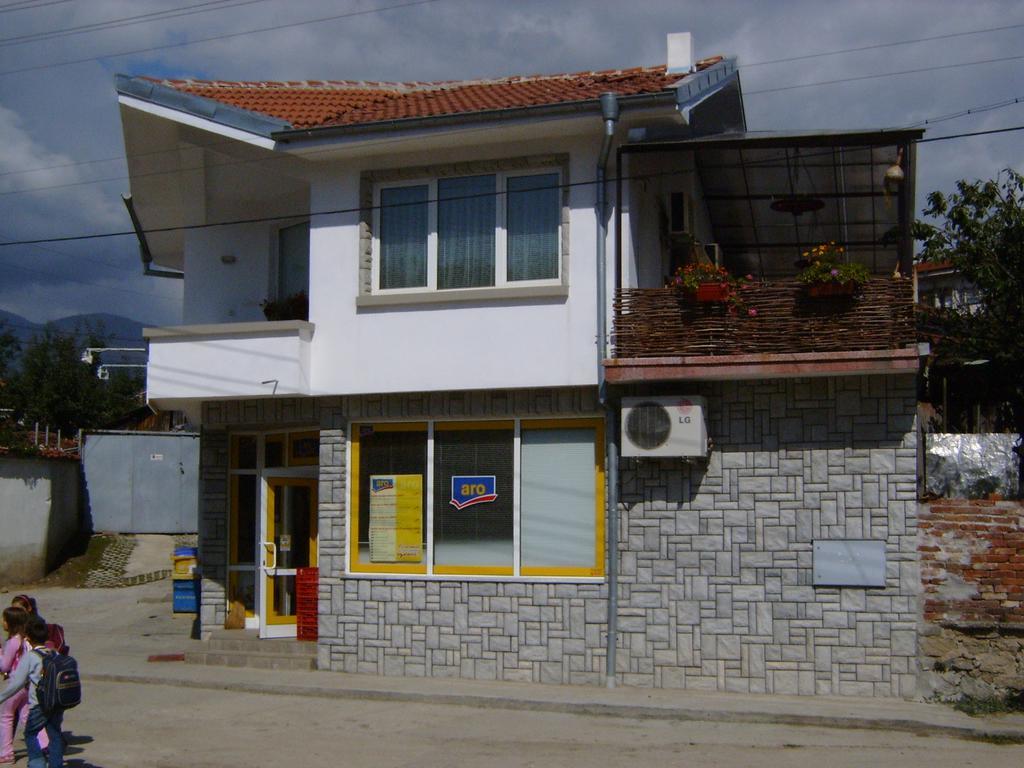 Georgievi Guest House Kalofer Εξωτερικό φωτογραφία